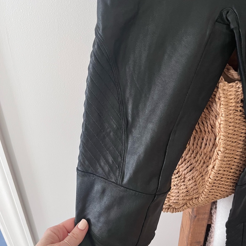 Spanx Faux Leather Moto Leggings XL Black - Picture 3 of 4